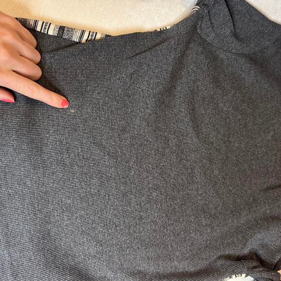 Guess Vintage 90's Deadstock NWT Grey Sweater - Picture 6 of 7